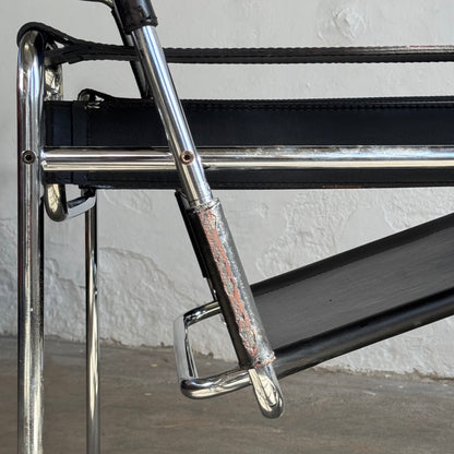 Set of 2 Marcel Breuer "Wassily" Chairs with Matching Coffee Table for Knoll, 1990