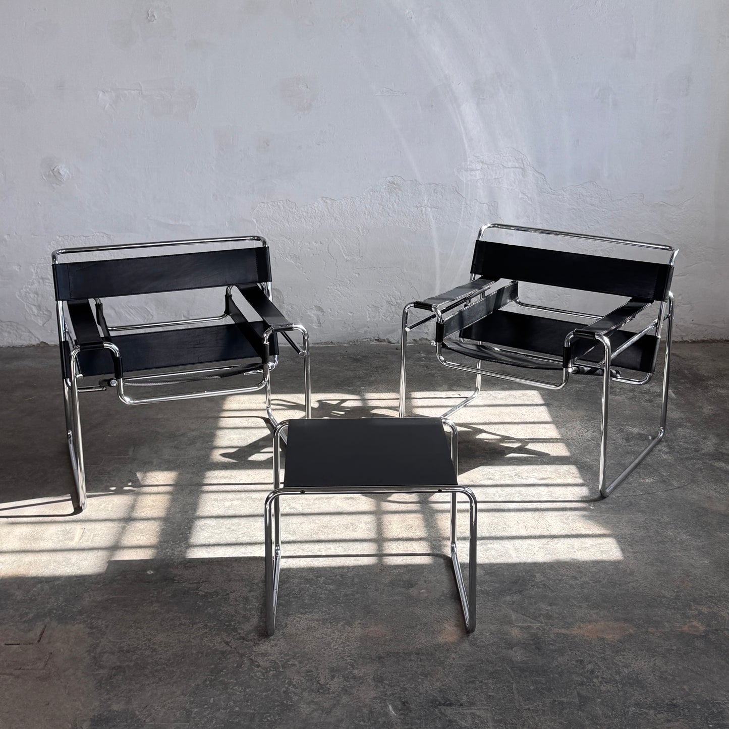Set of 2 Marcel Breuer "Wassily" Chairs with Matching Coffee Table for Knoll, 1990