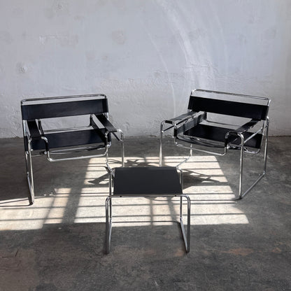 Set of 2 Marcel Breuer "Wassily" Chairs with Matching Coffee Table for Knoll, 1990