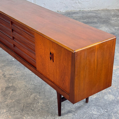 Elliotts of Newbury (EoN) Teak Sideboard, 1960