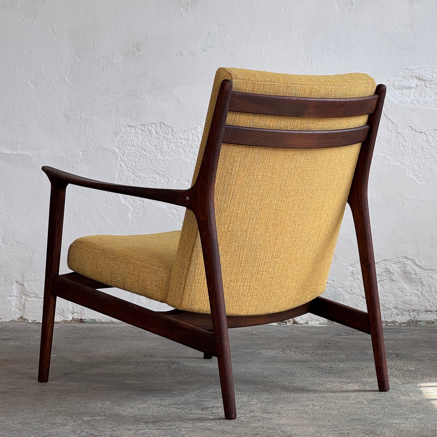 Danish Style Fully Refurbished Mid-Century armchair, 1960