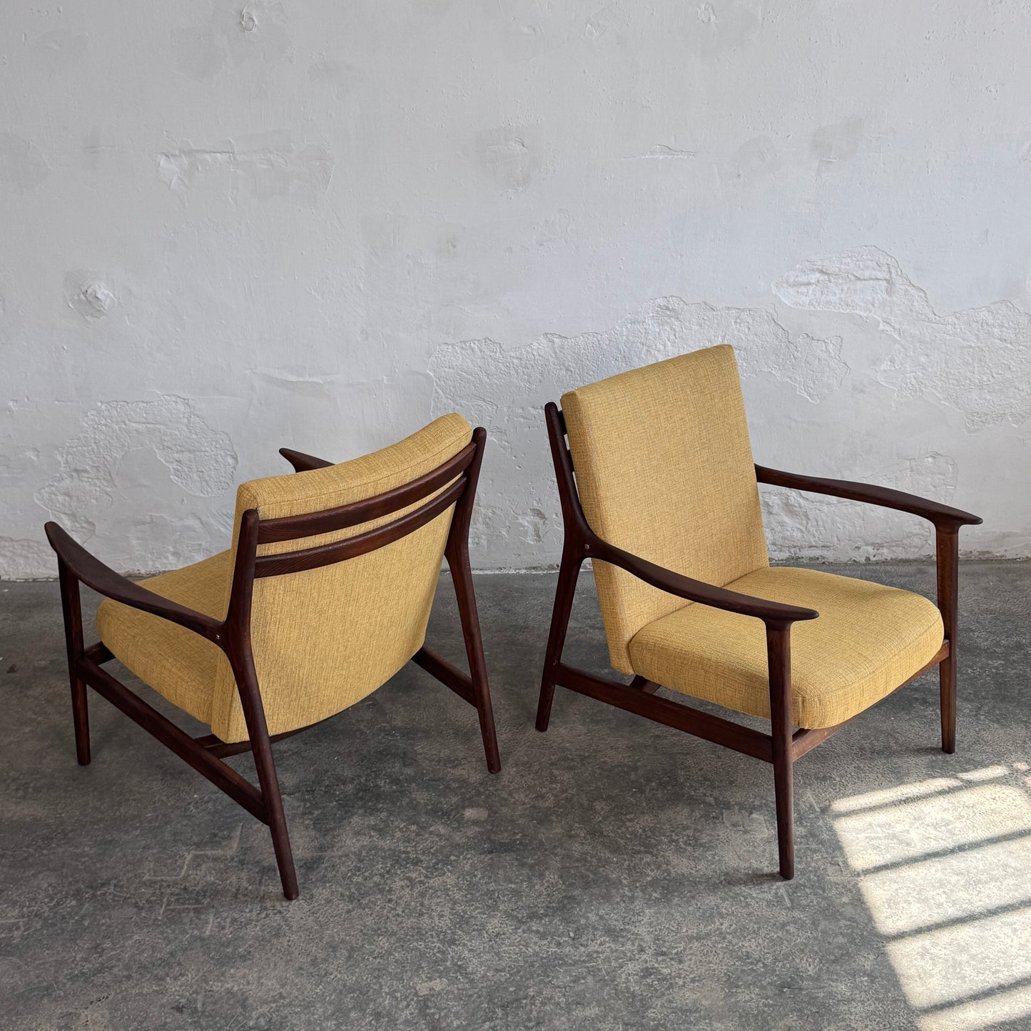 Danish Style Fully Refurbished Mid-Century armchair, 1960