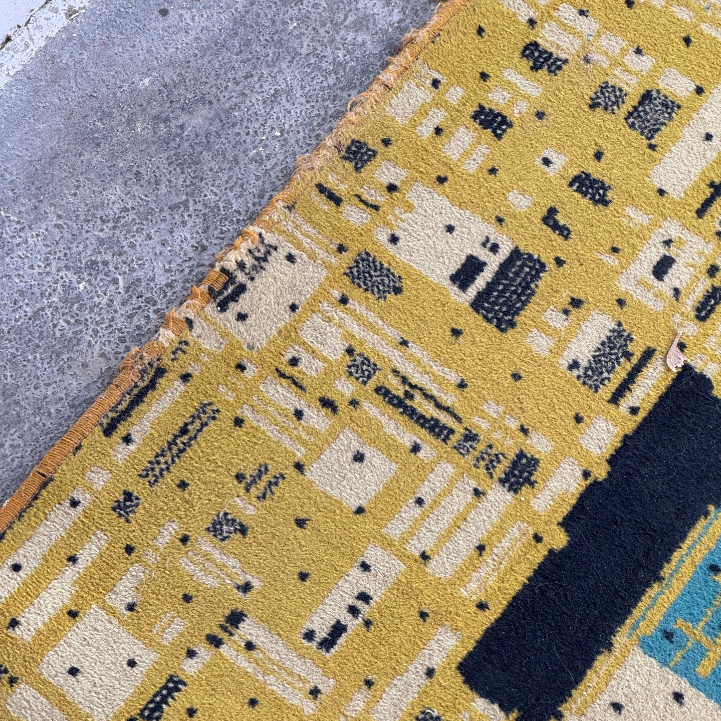 Large Vintage Hungarian Mid-Century Rug, 1960