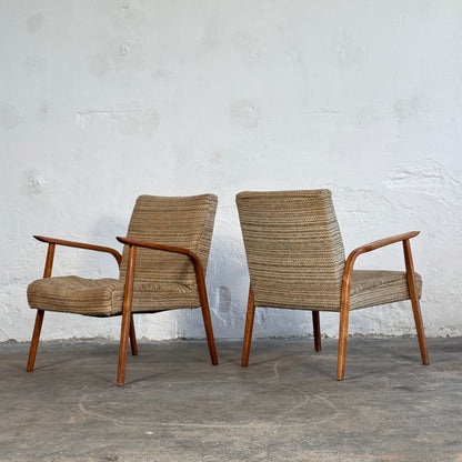 Pair of DDR Oak Armchairs for Refurbishment, 1960