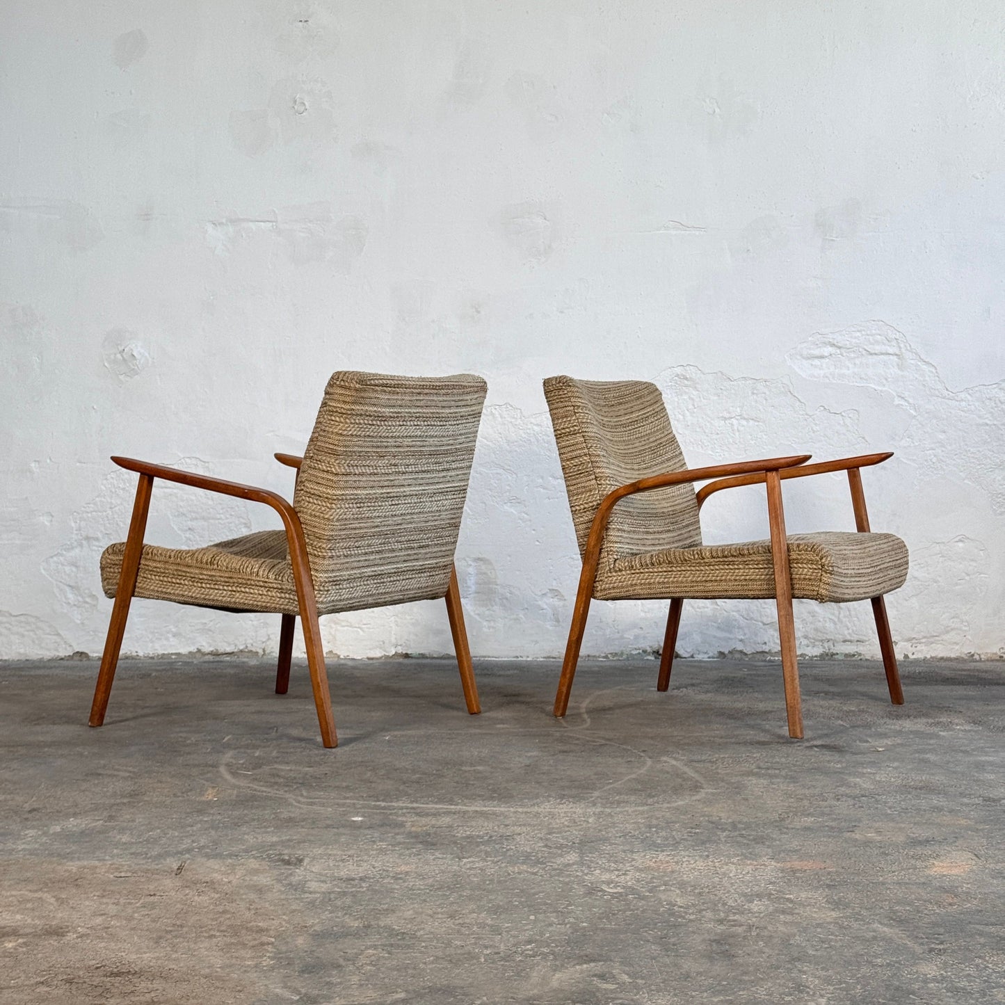 Pair of DDR Oak Armchairs for Refurbishment, 1960