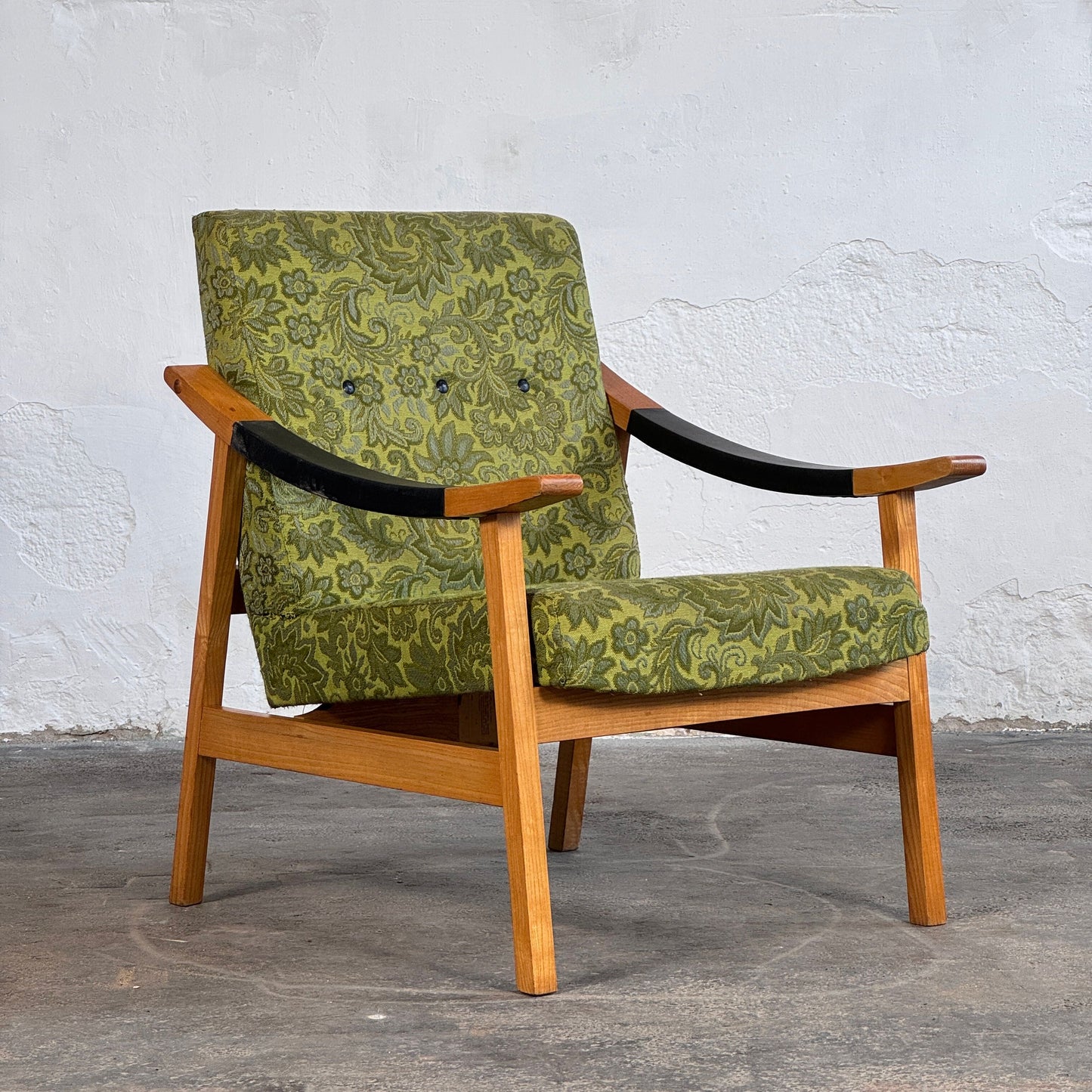 Pair of Hungarian Mid-Century Armchairs by László Heczendorfer, 1977