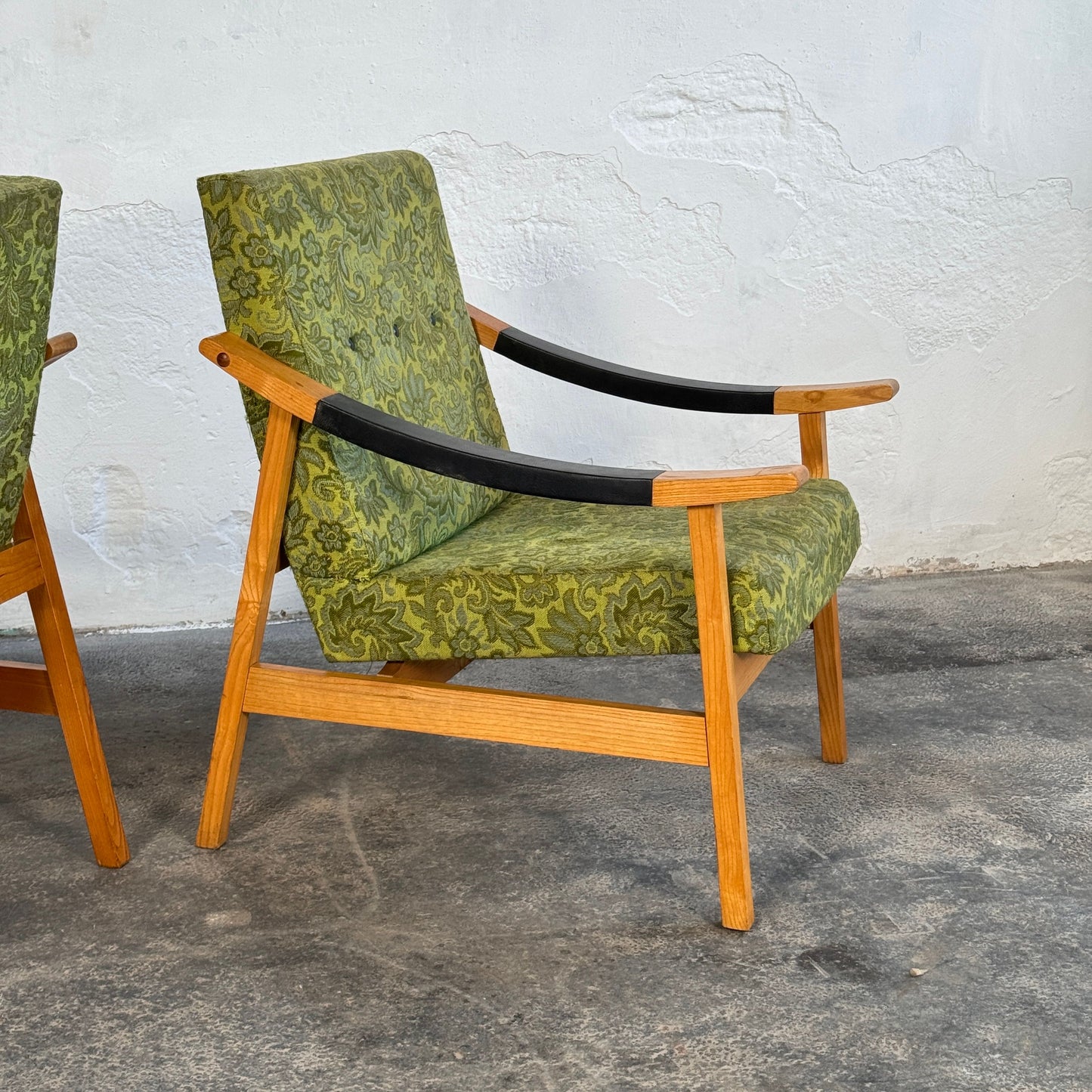 Pair of Hungarian Mid-Century Armchairs by László Heczendorfer, 1977