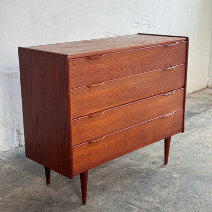 Henning Jørgensen Teak Chest of Drawers for Fredericia Møbelfabrik, 1960