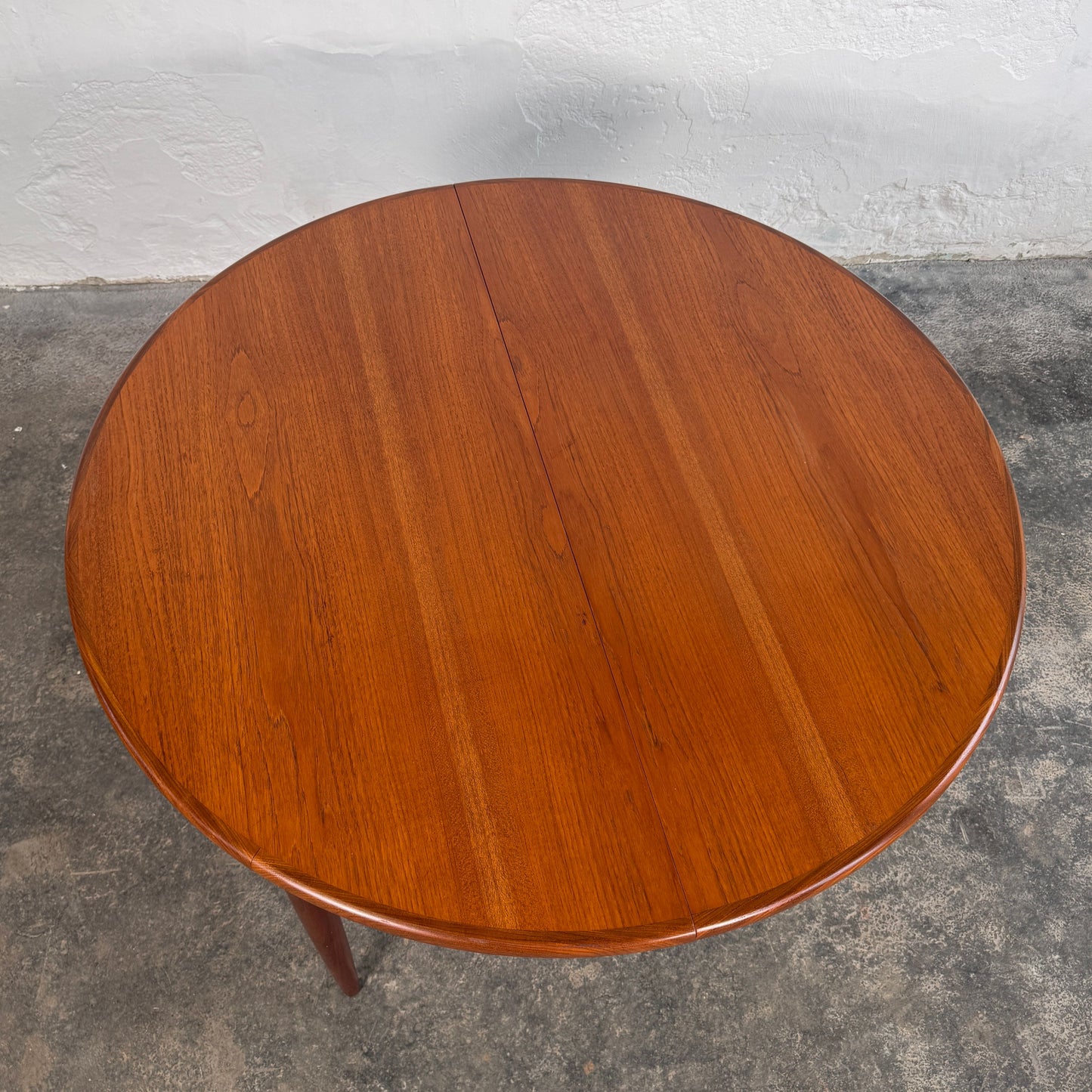 G-Plan Teak Round Extendable Dining Table, 1970