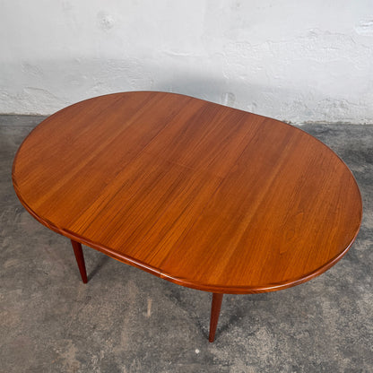 G-Plan Teak Round Extendable Dining Table, 1970