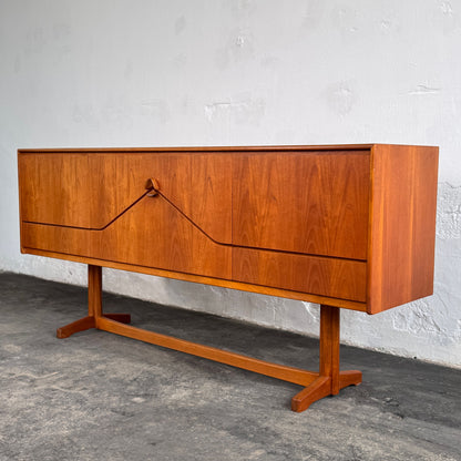 McIntosh of Kirkcaldy "Envelope" Teak Sideboard, 1970s