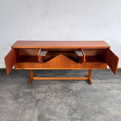 McIntosh of Kirkcaldy "Envelope" Teak Sideboard, 1970s