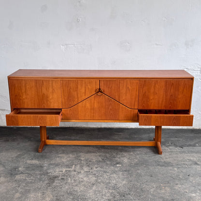 McIntosh of Kirkcaldy "Envelope" Teak Sideboard, 1970s