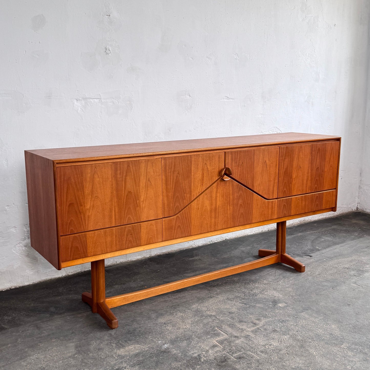 McIntosh of Kirkcaldy "Envelope" Teak Sideboard, 1970s