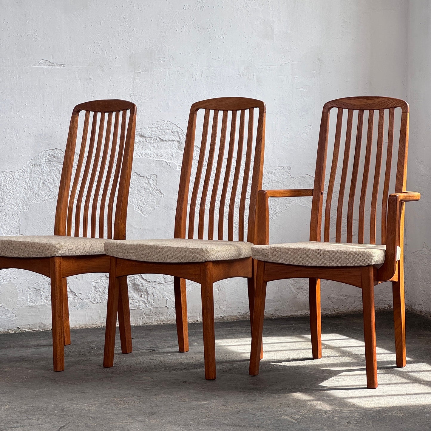 Set of 6 Danish Dining Chairs with 2 Carvers