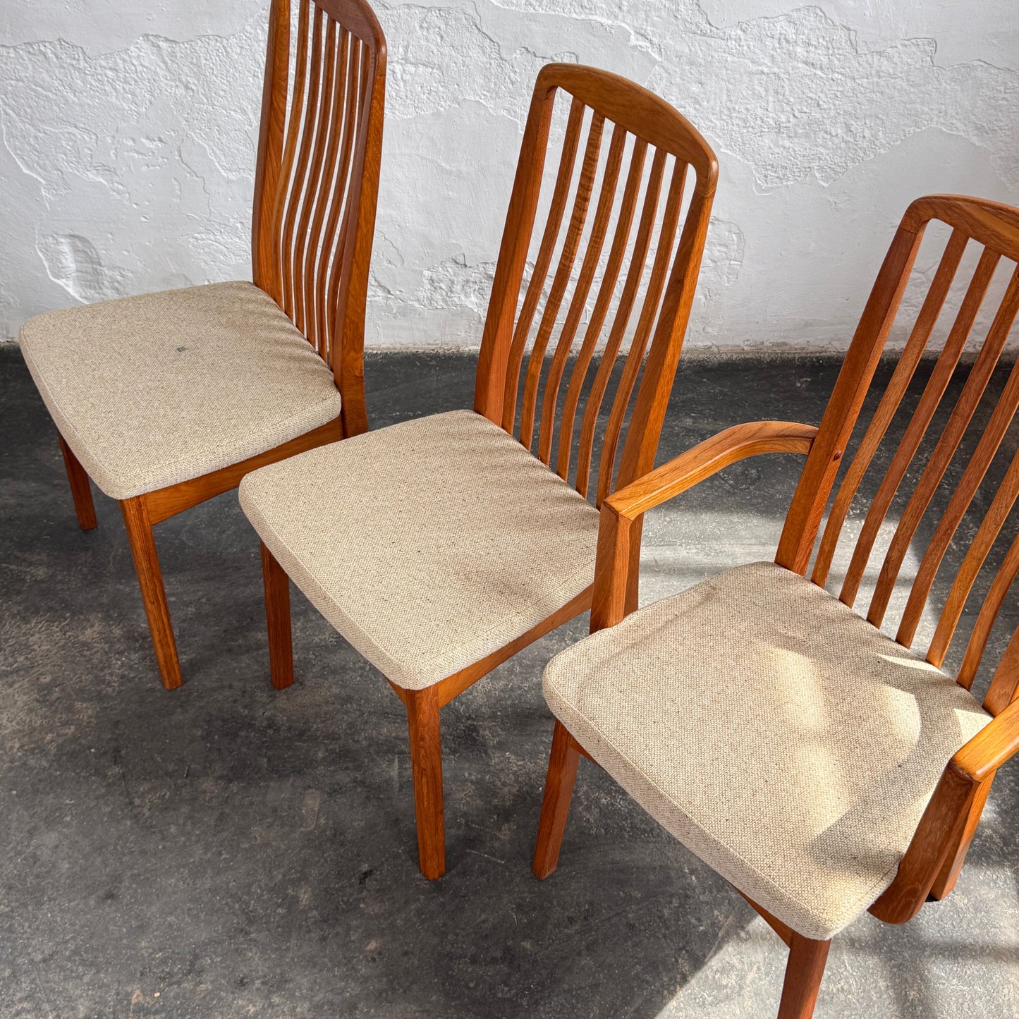 Set of 6 Danish Dining Chairs with 2 Carvers
