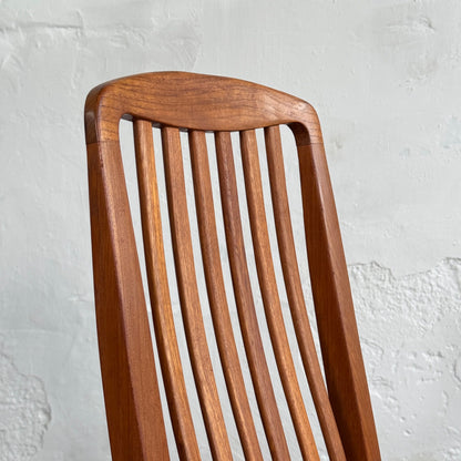 Set of 6 Danish Dining Chairs with 2 Carvers