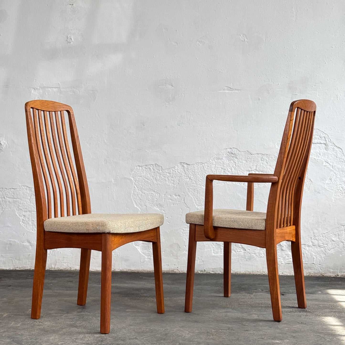 Set of 6 Danish Dining Chairs with 2 Carvers