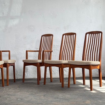 Set of 6 Danish Dining Chairs with 2 Carvers