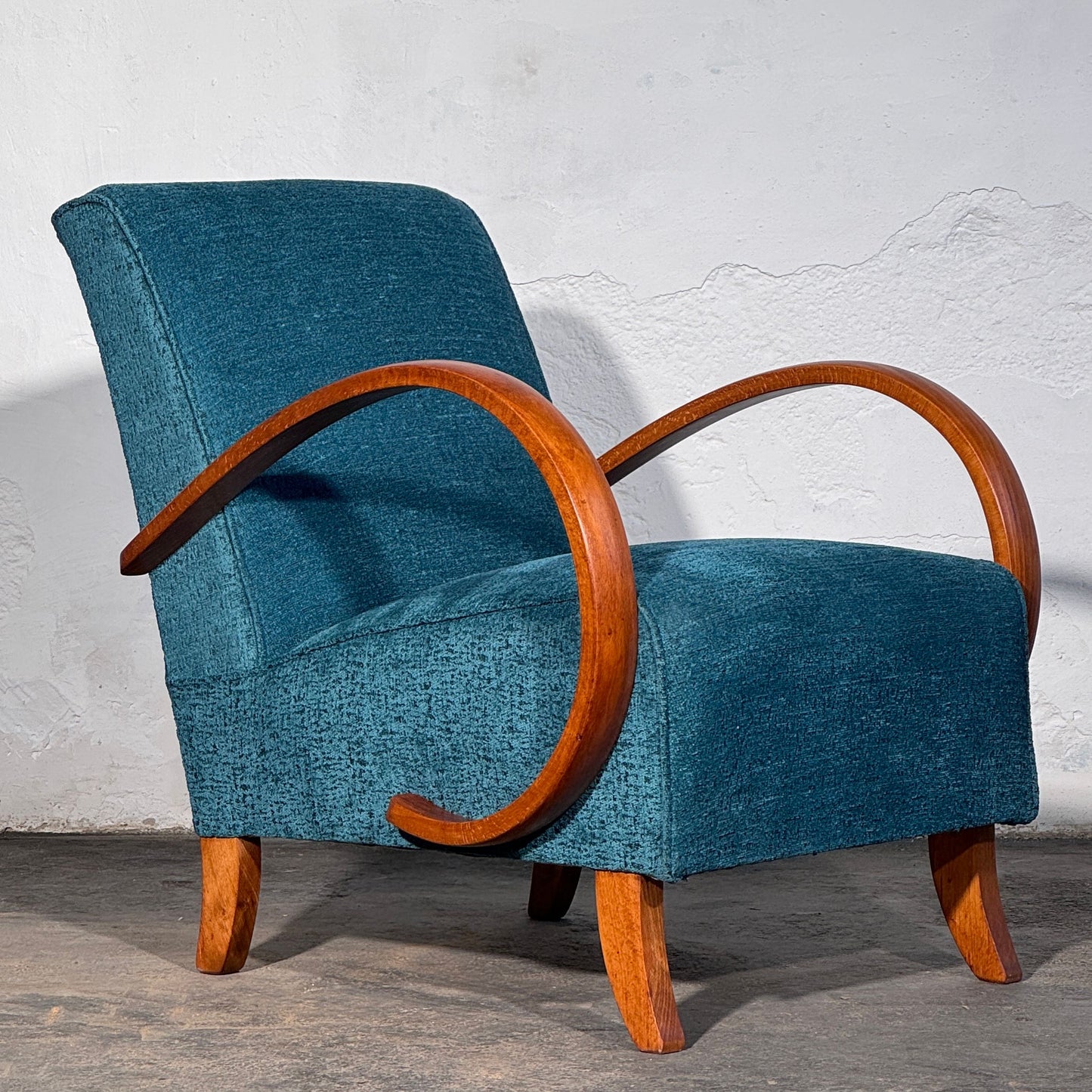 Pair of Halabala H-410 Armchairs, Fully Refurbished, 1930s