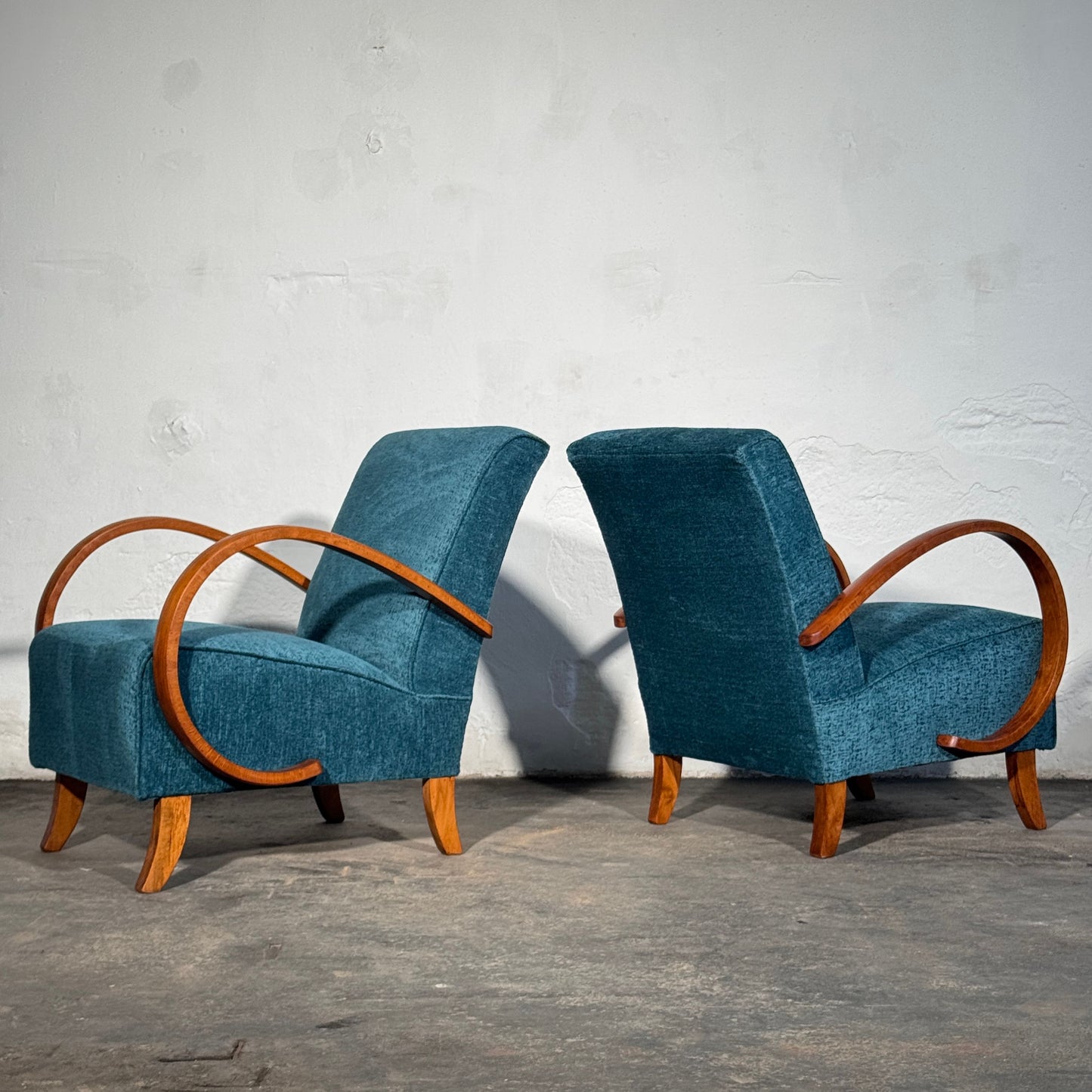 Pair of Halabala H-410 Armchairs, Fully Refurbished, 1930s