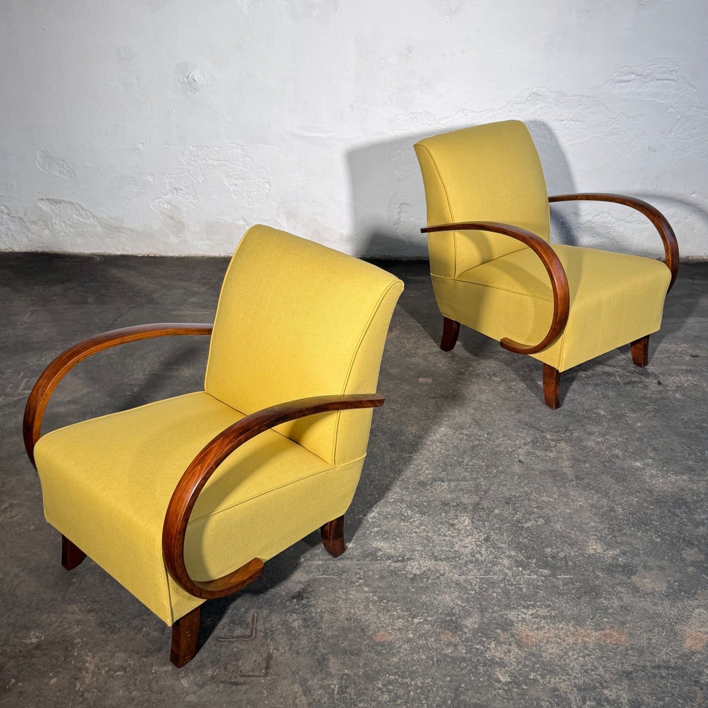 Pair of Halabala H-410 Armchairs, Fully Refurbished, 1930s