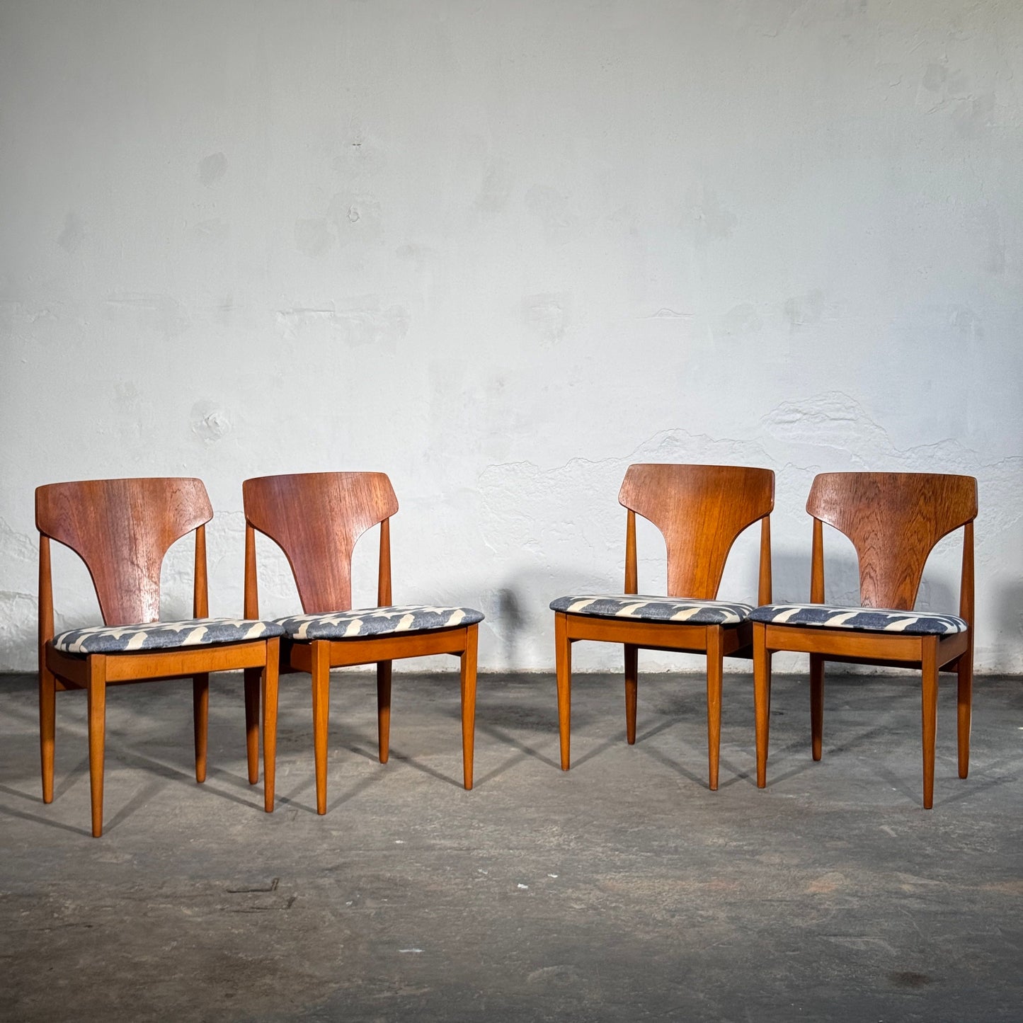 Set of 4 Elliotts of Newbury Teak Dining Chairs, 1960s