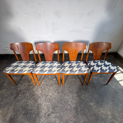Set of 4 Elliotts of Newbury Teak Dining Chairs, 1960s