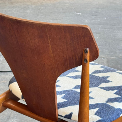 Set of 4 Elliotts of Newbury Teak Dining Chairs, 1960s