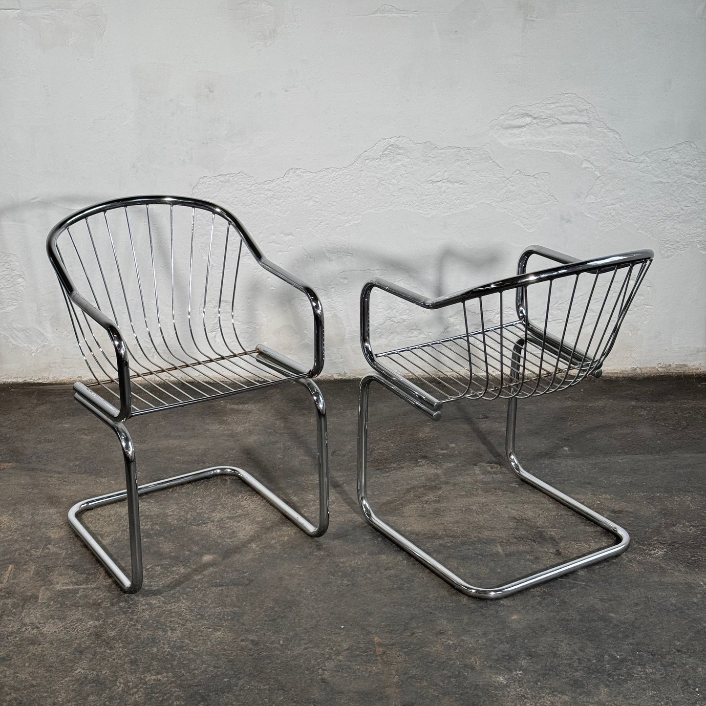 Set of 4 Cantilever Dining Chairs in the Style of Gastone Rinaldi
