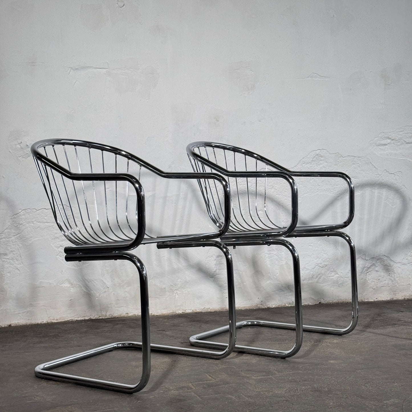 Set of 4 Cantilever Dining Chairs in the Style of Gastone Rinaldi