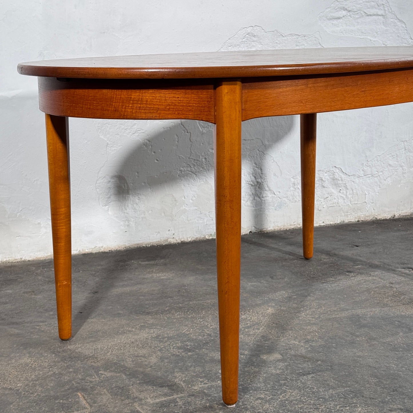 British Oval Extendable Teak Dining Table, 1960s