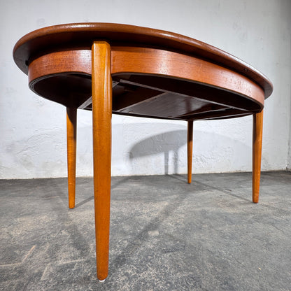 British Oval Extendable Teak Dining Table, 1960s