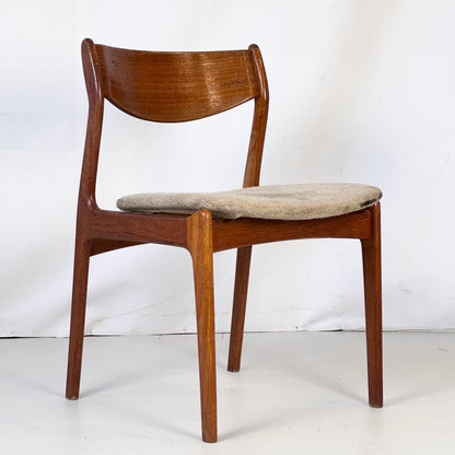 P.E. Jørgensen for Farso Stolefabrik Dining Chair, 1960s — Danish Mid-Century Design (To Restore)