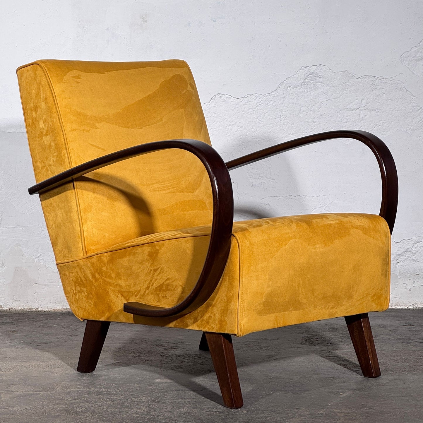 Pair of Jindrich Halabala Type C Armchairs, Fully Refurbished, 1930s