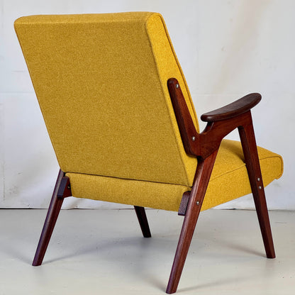Pair of Fully Refurbished Yugoslav Armchairs, 1960s — Mid-Century Modern Lounge Chairs
