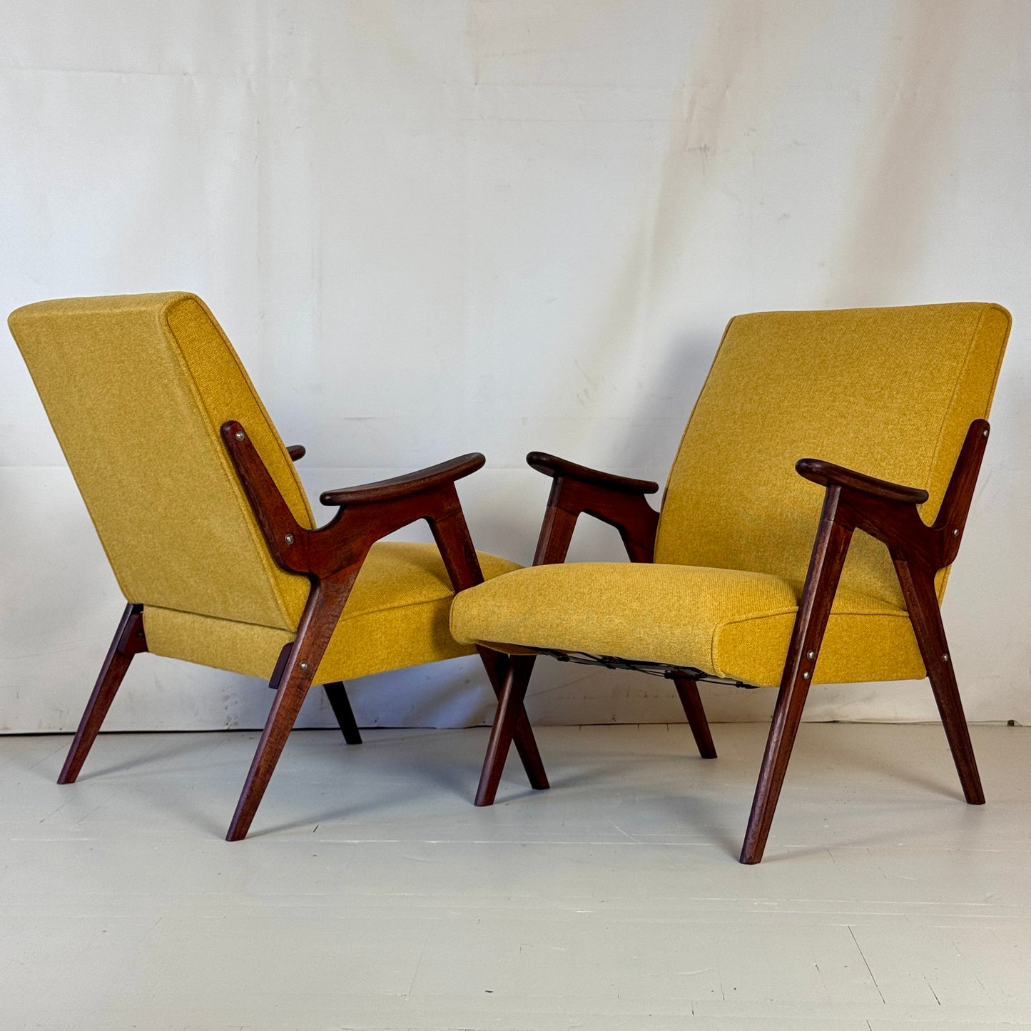 Pair of Fully Refurbished Yugoslav Armchairs, 1960s — Mid-Century Modern Lounge Chairs