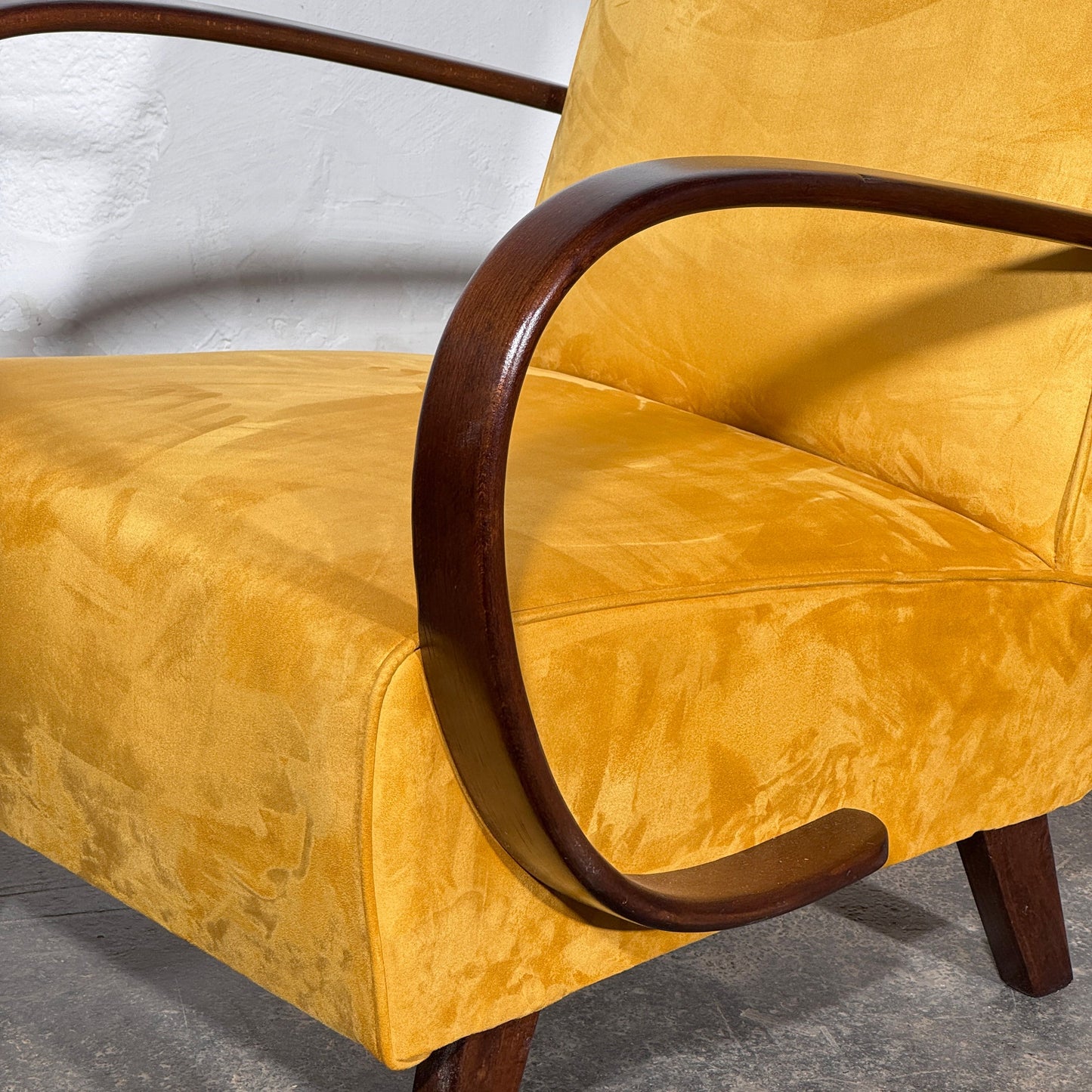 Pair of Jindrich Halabala Type C Armchairs, Fully Refurbished, 1930s