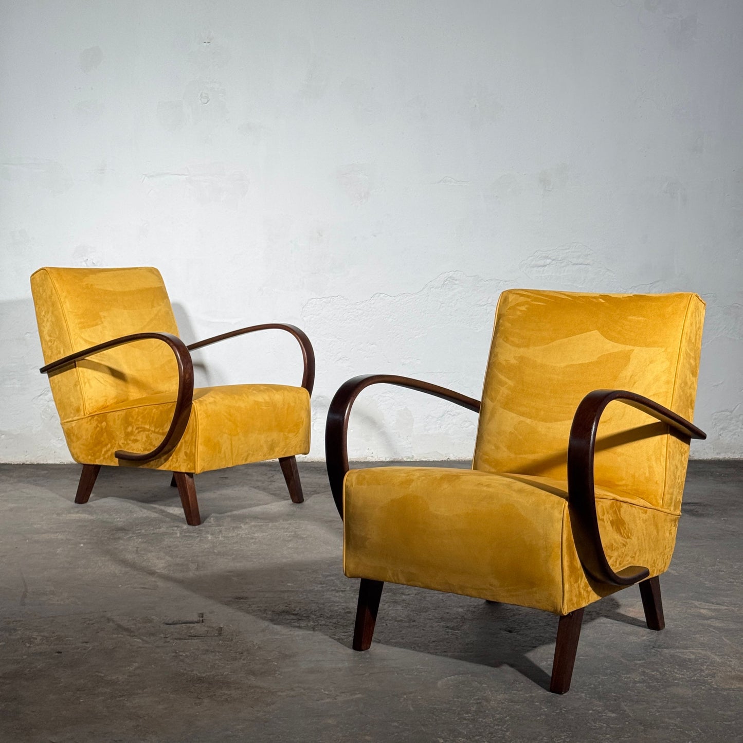 Pair of Jindrich Halabala Type C Armchairs, Fully Refurbished, 1930s