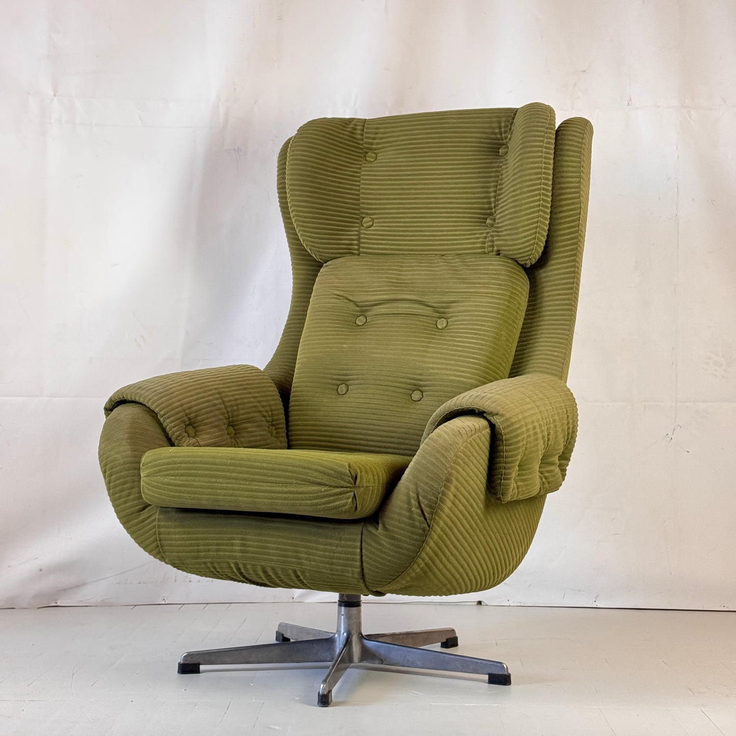 Up Zawody chair, Miroslav Navrátil sofa, dining table, and coffee table, 3x P.E. Jørgensen chair