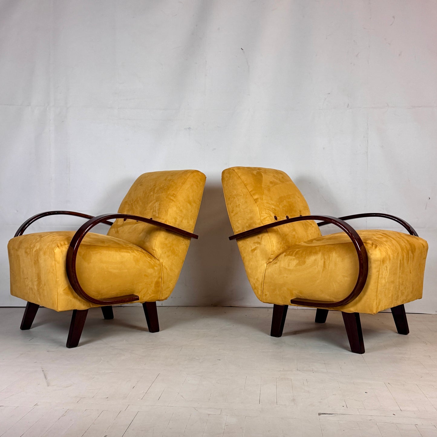 Pair of H-410 Art Deco Armchairs by Jindřich Halabala for UP Zavody, 1930s