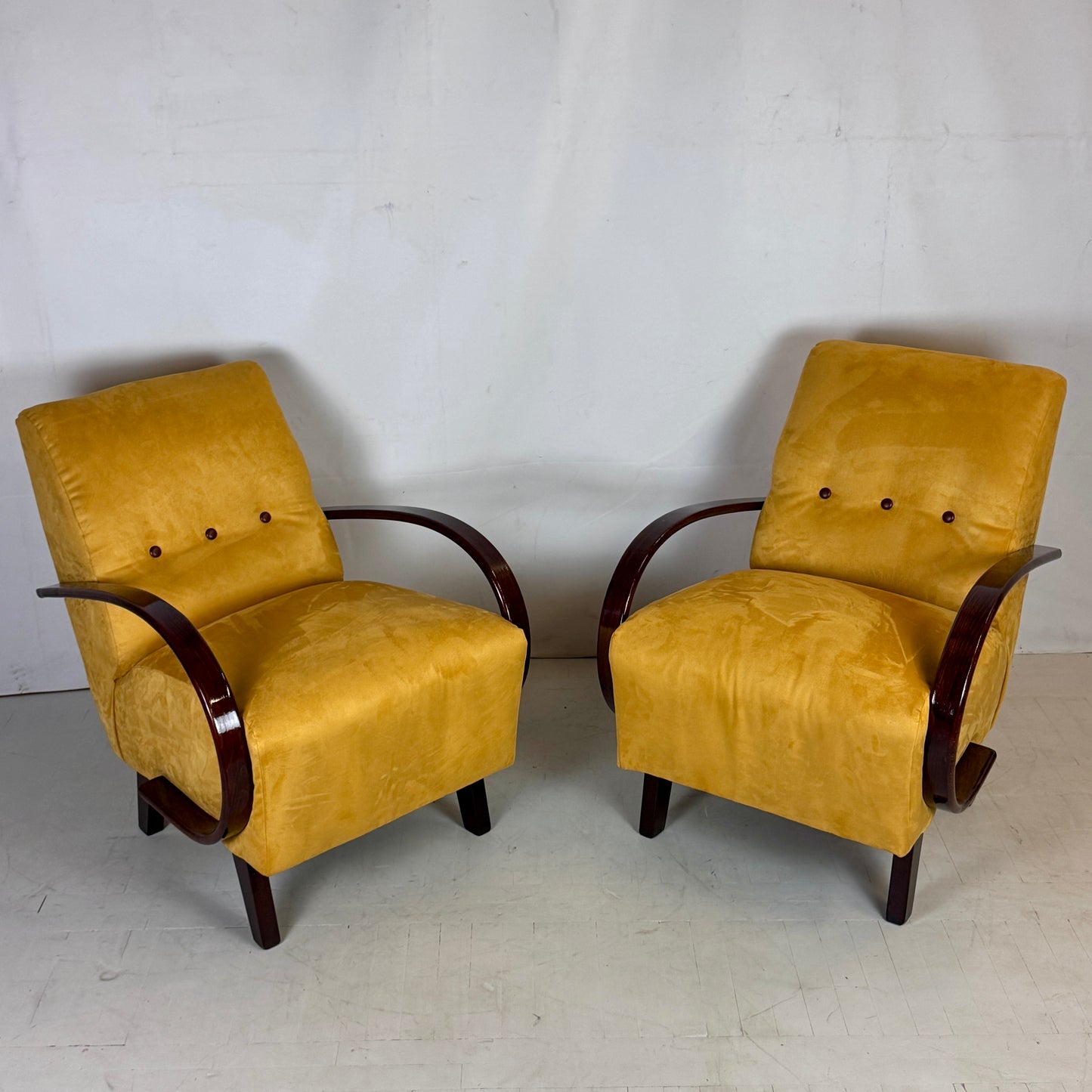 Pair of H-410 Art Deco Armchairs by Jindřich Halabala for UP Zavody, 1930s