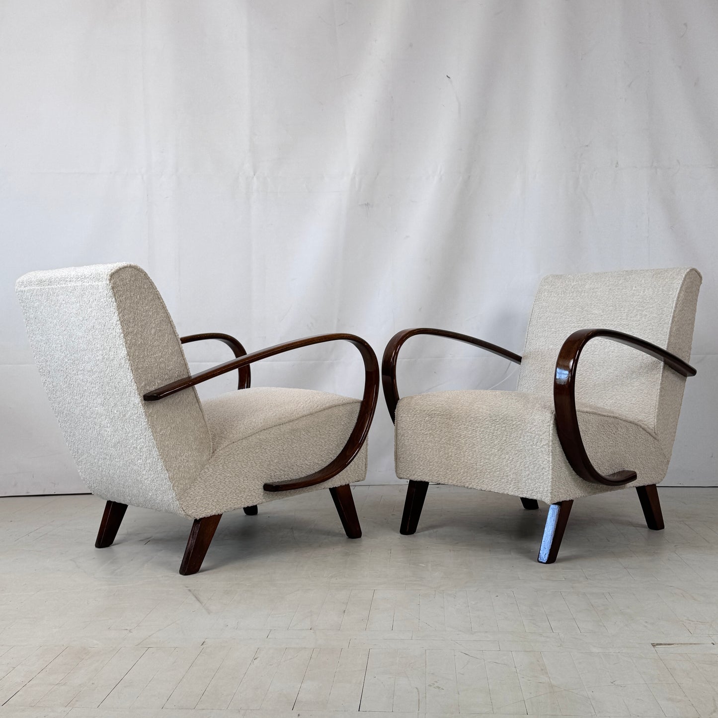 Pair of Fully Restored Jindřich Halabala Type C Armchairs for UP Závody, 1930s