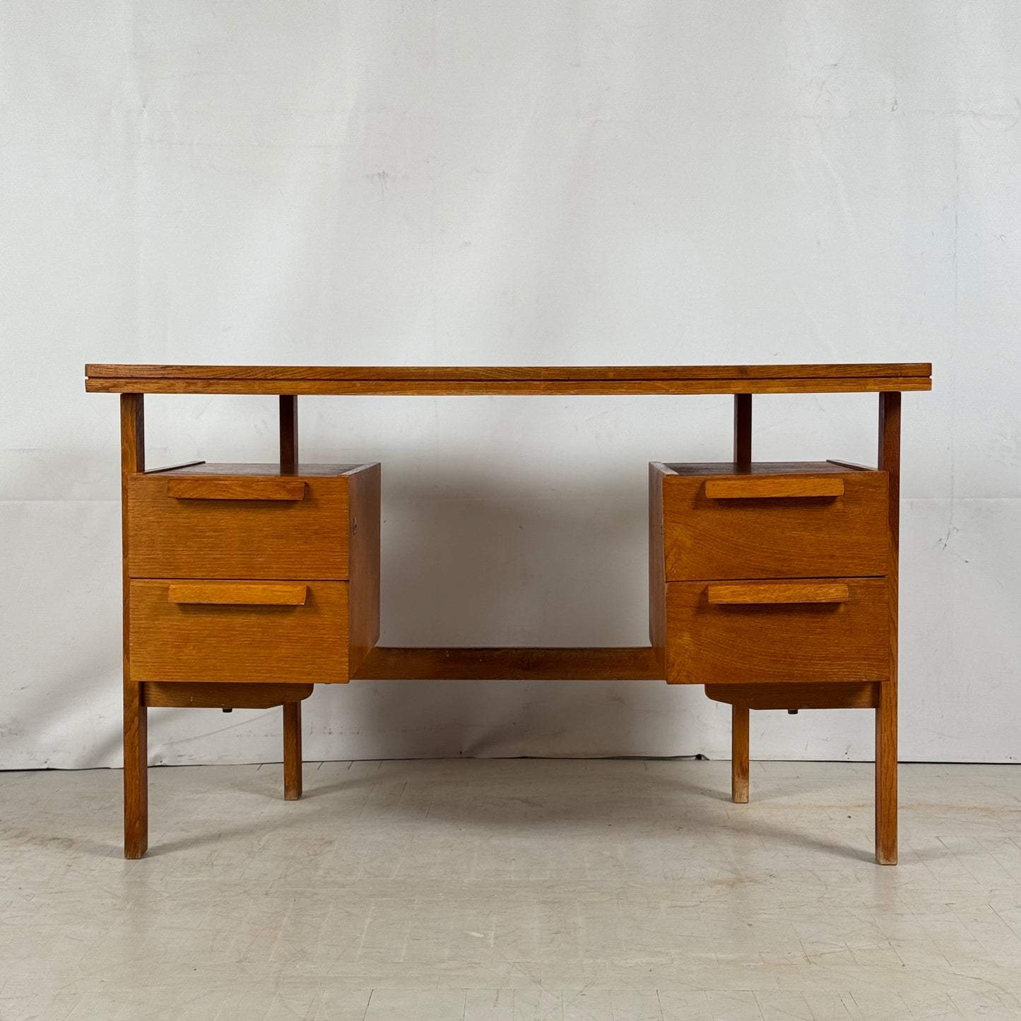 Hungarian Mid-Century Oak Desk, 1960s