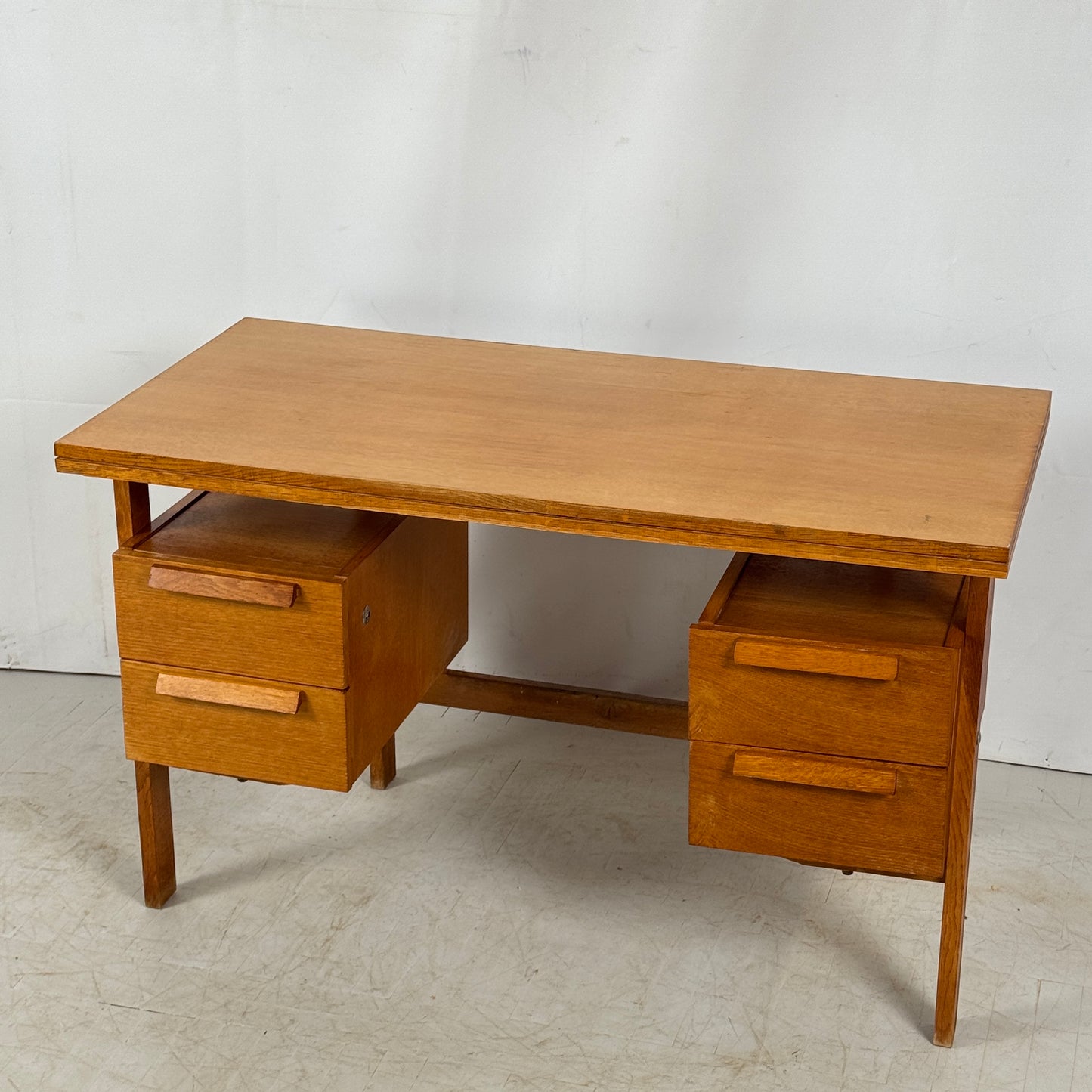 Hungarian Mid-Century Oak Desk, 1960s