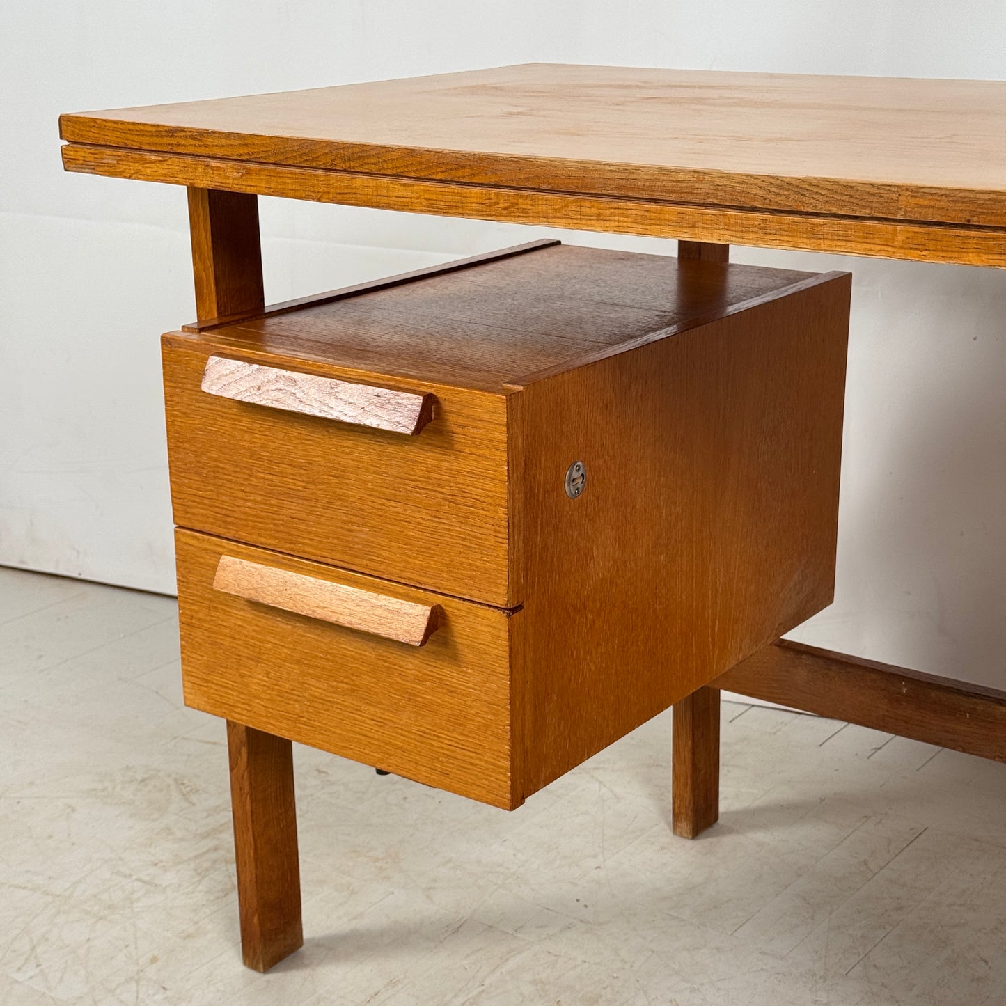 Hungarian Mid-Century Oak Desk, 1960s