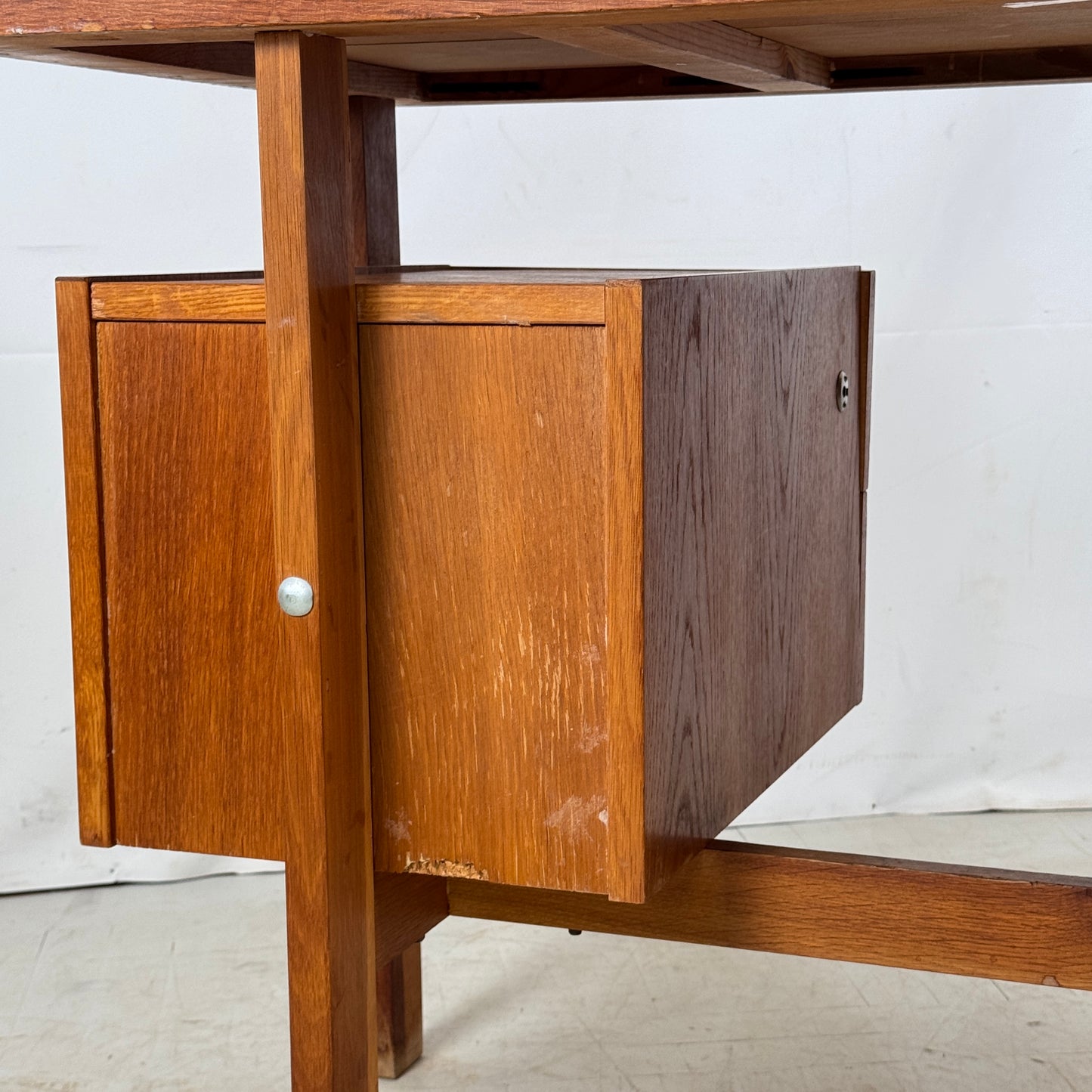 Hungarian Mid-Century Oak Desk, 1960s