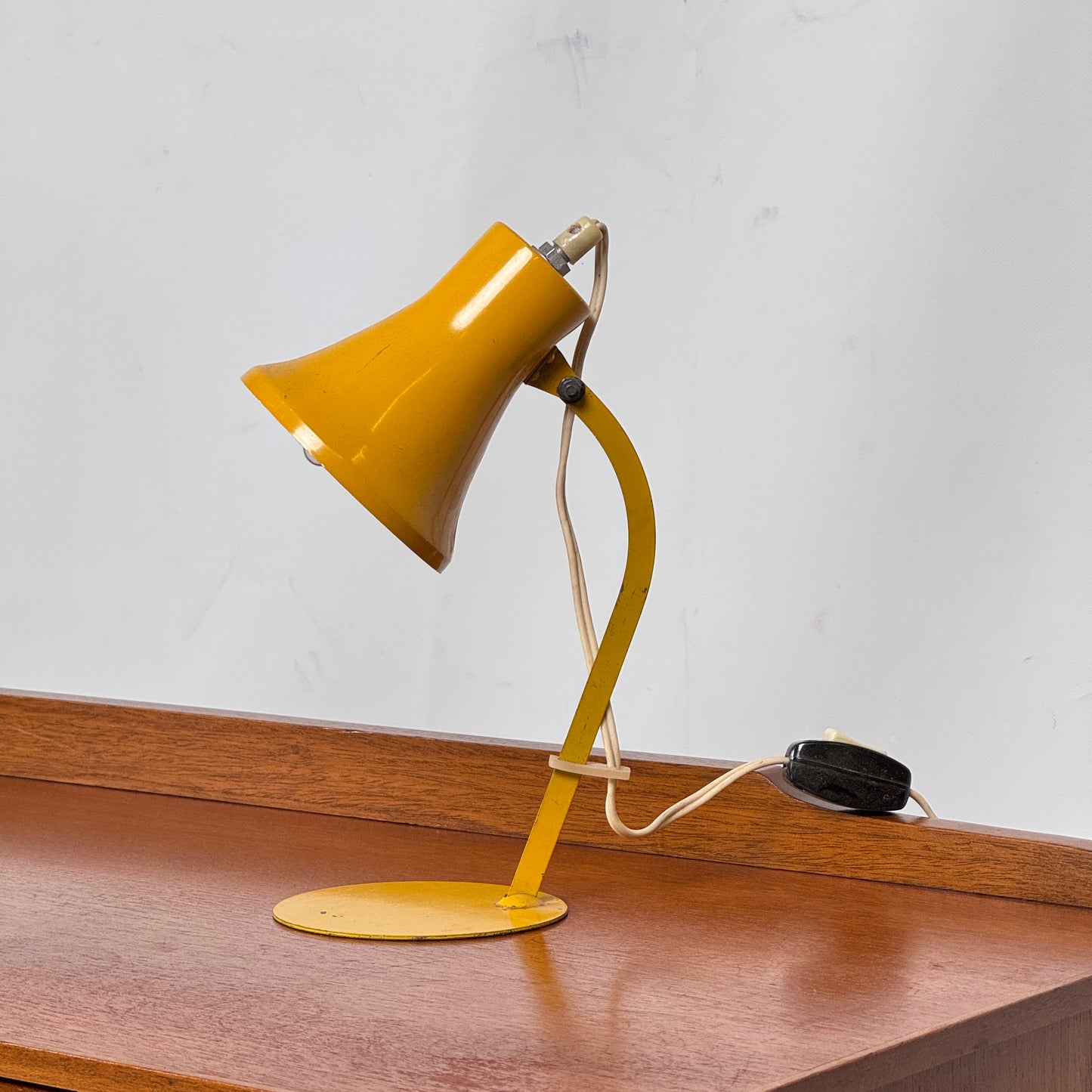 Szarvasi Small Steel Table Lamp, 1960s – Original Condition