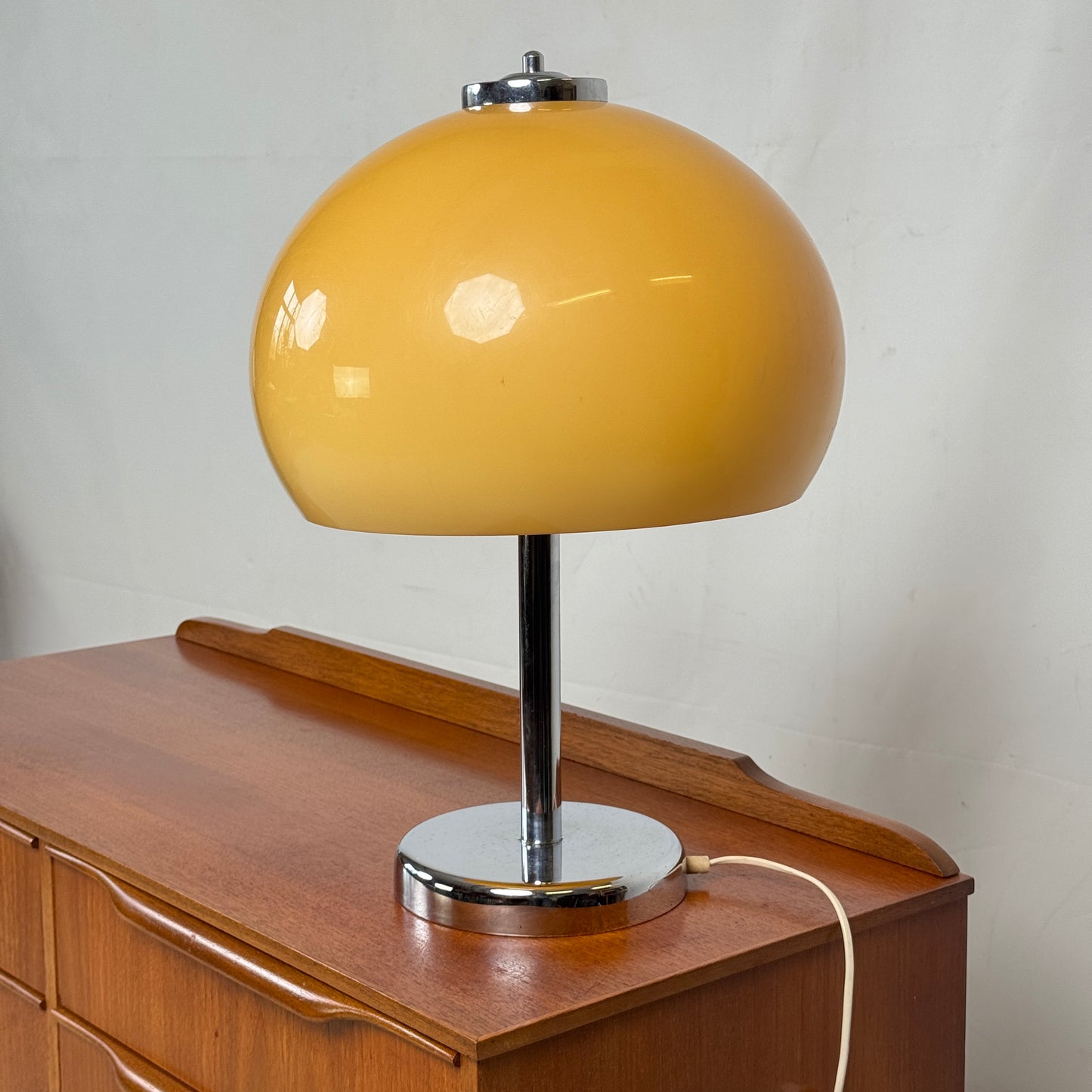 Szarvasi Yellow Table Lamp, 1960s