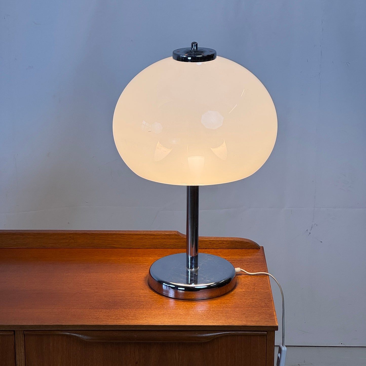 Szarvasi White Table Lamp, 1960s